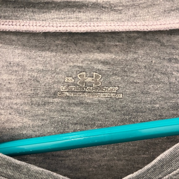 Under Armour t-shirt - Picture 3 of 3